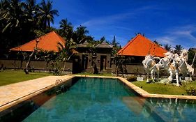 Puri Rai Hotel